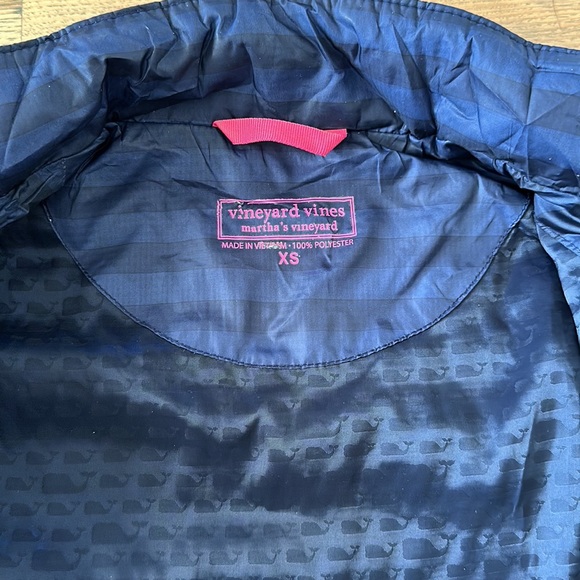 Vineyard Vines Performance Puffer Vest - Picture 3 of 5